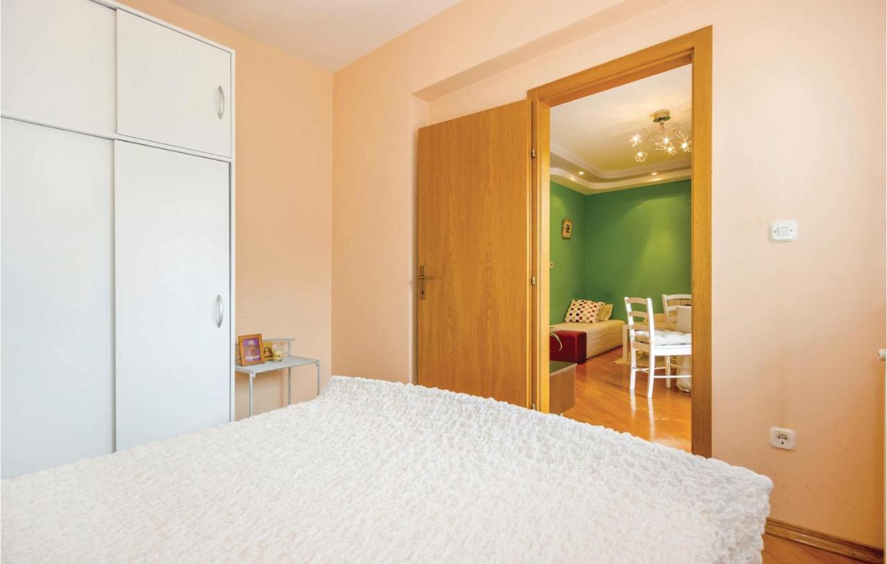 1 Bedroom Amazing Apartment In רייקה מראה חיצוני תמונה