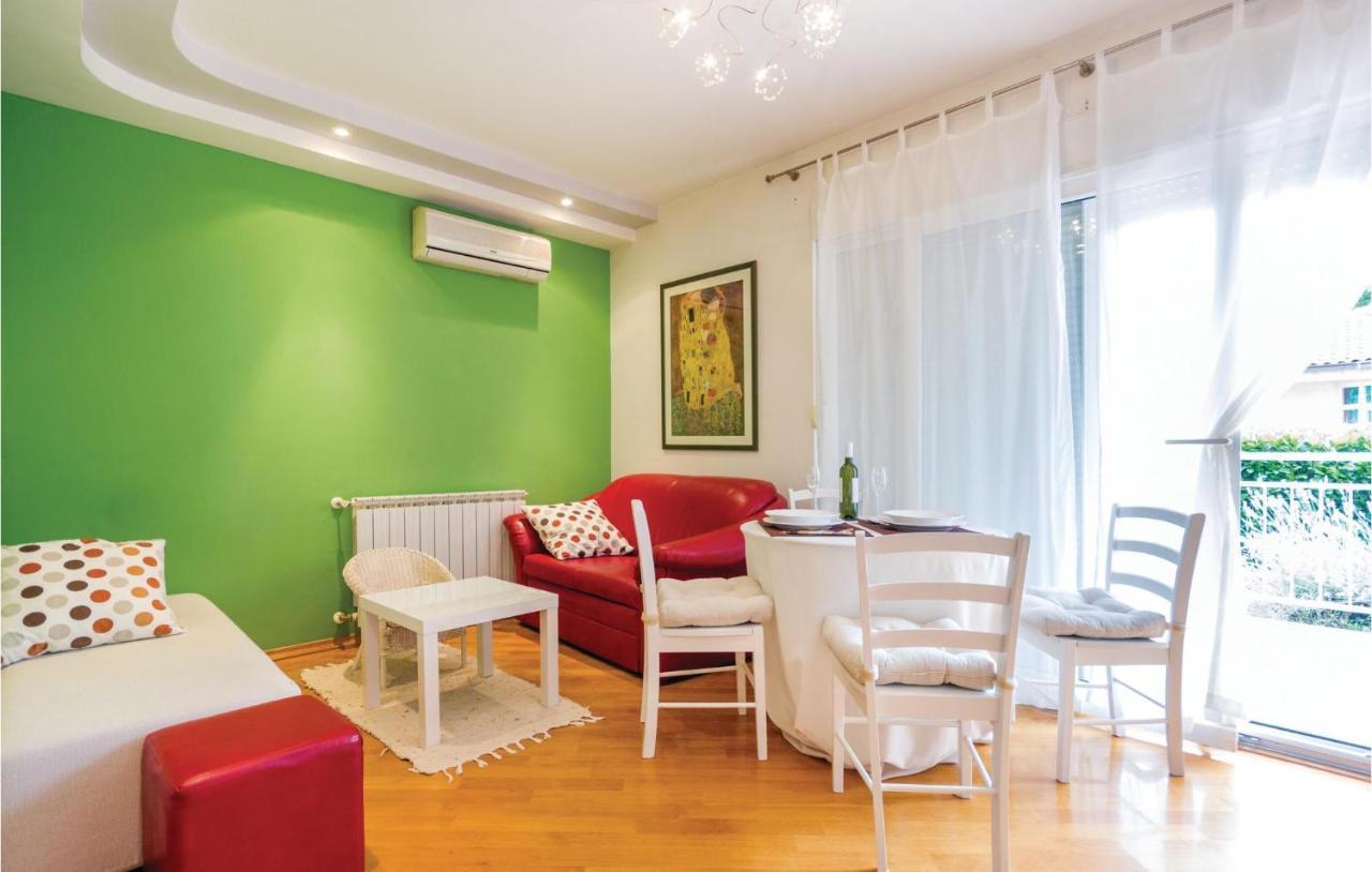 1 Bedroom Amazing Apartment In רייקה מראה חיצוני תמונה