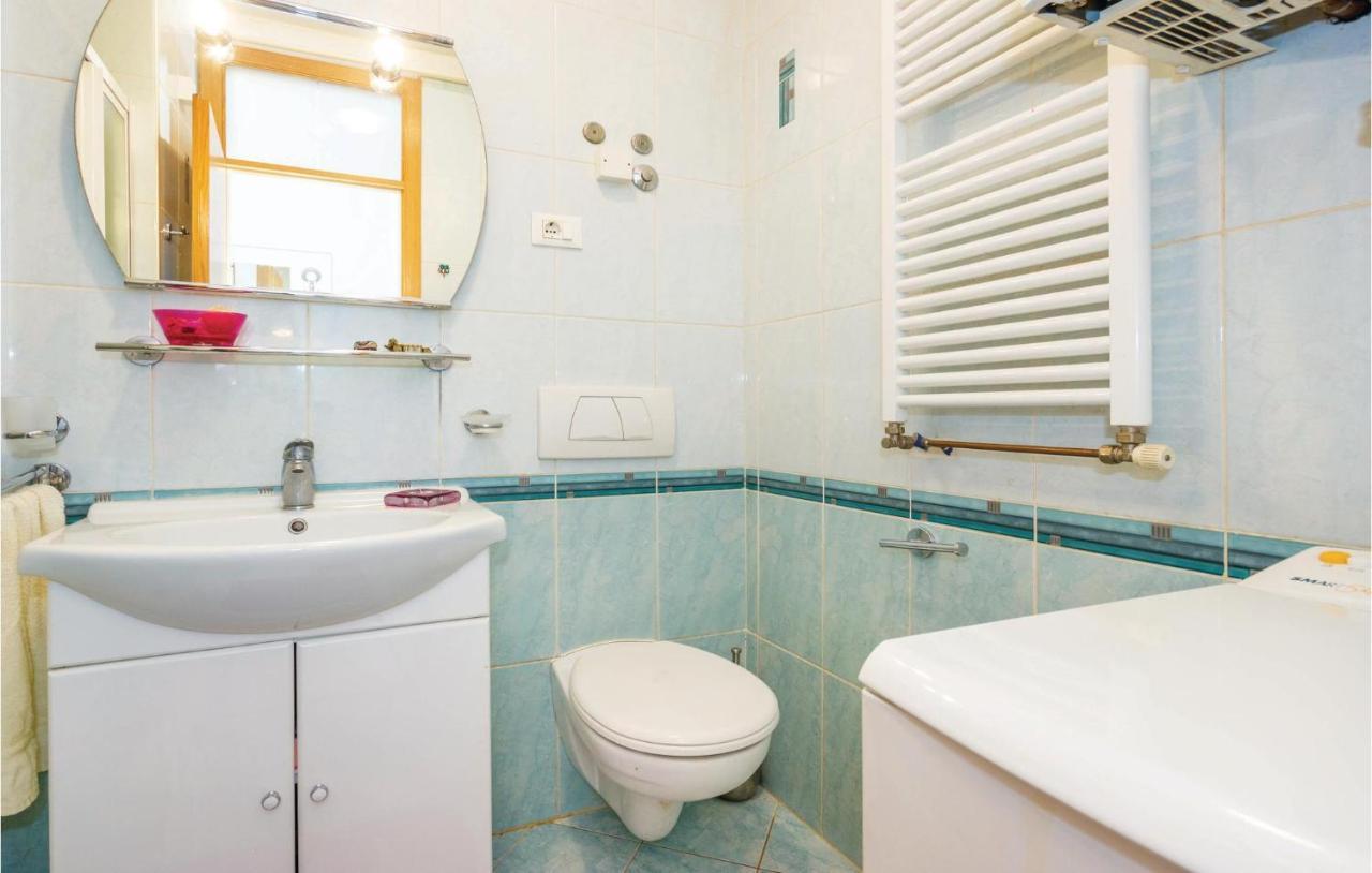 1 Bedroom Amazing Apartment In רייקה מראה חיצוני תמונה